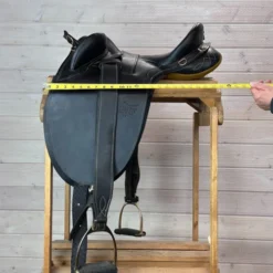 Used Porter's Stockman Drafter Australian Saddle 16/W 20 Used Porter's Stockman Drafter Australian Saddle 16/W -Royal Horse Outfitters 328 Flap Width 07211.1686182239