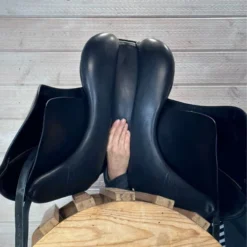 Used Stubben Portos Dressage Saddle 17.5/MW -Royal Horse Outfitters 330 Channel Measurement 81472.1686181811