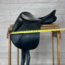 Used Stubben Genesis CL Dressage Saddle 17/N 20 Used Stubben Genesis CL Dressage Saddle 17/N -Royal Horse Outfitters 332 Flap Width 92362.1687460946