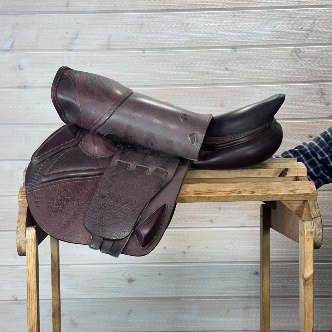 Used CWD SE02 Close Contact Saddle 16.5/MN 6 Used CWD SE02 Close Contact Saddle 16.5/MN - Image 4