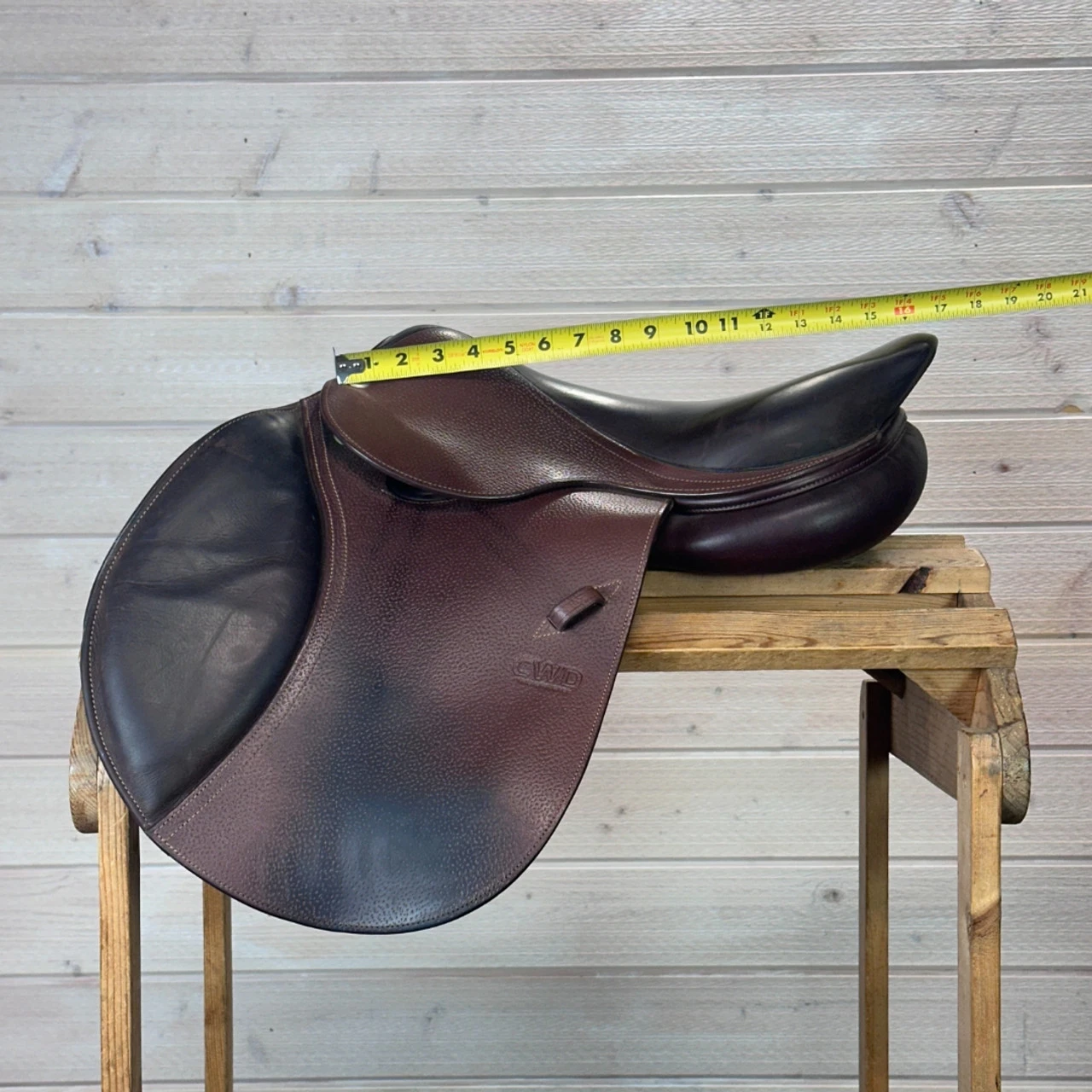 Used CWD SE02 Close Contact Saddle 16.5/MN 10 Used CWD SE02 Close Contact Saddle 16.5/MN - Image 8