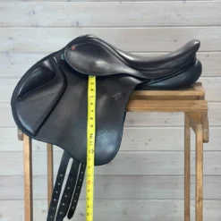 Used Barnsby Monoflap Jump Saddle 17/MN 14 Used Barnsby Monoflap Jump Saddle 17/MN -Royal Horse Outfitters 425 Flap Length 92773.1722294762