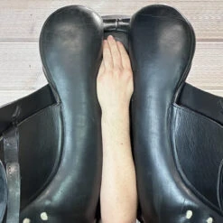 Used Albion SLK Dressage Saddle 17/MW -Royal Horse Outfitters 427 Chanel Measurement 87441.1719964190