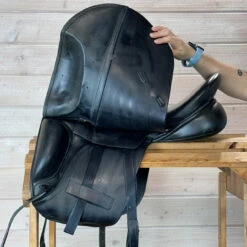 Used Albion SLK Dressage Saddle 17/MW -Royal Horse Outfitters 427 L Flap 81715.1719964190