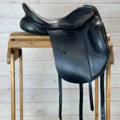 Used Albion SLK Dressage Saddle 17/MW -Royal Horse Outfitters 427 R Side 90489.1719964190