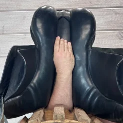 Used Niedersuss Olympik Dressage Saddle 17.5/MW 22 Used Niedersuss Olympik Dressage Saddle 17.5/MW -Royal Horse Outfitters 450 Channel Measurement 11065.1726184118