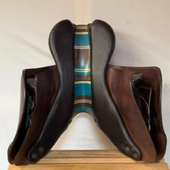 Used Voltaire Palm Beach Close Contact Jump Saddle 18/M 14 Used Voltaire Palm Beach Close Contact Jump Saddle 18/M -Royal Horse Outfitters 469 Channel 62871.1737393198