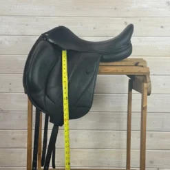 Used Voltaire Adelaide Dressage Saddle 17.5/MW -Royal Horse Outfitters 484 Flap Length 83653.1748389728