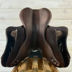 Used Antares Evolution Close Contact Jump Saddle 17/M 22 Used Antares Evolution Close Contact Jump Saddle 17/M -Royal Horse Outfitters 488 Channel 11842.1750723404