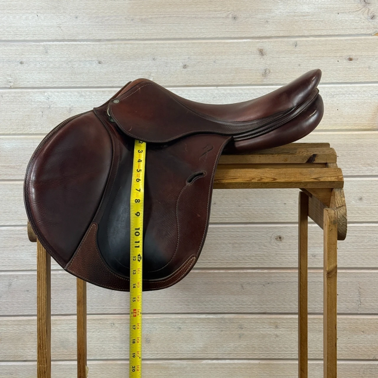 Used Antares Evolution Close Contact Jump Saddle 17/M 6 Used Antares Evolution Close Contact Jump Saddle 17/M - Image 4