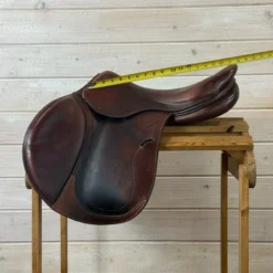 Used Antares Evolution Close Contact Jump Saddle 17/M 15 Used Antares Evolution Close Contact Jump Saddle 17/M -Royal Horse Outfitters 488 Seat Measurement 97393.1750723405
