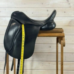 Used Sattlerei Dresch Dressage Saddle17/N -Royal Horse Outfitters 489 Flap Length 48900.1750722782