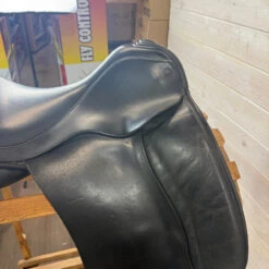 Used Sattlerei Dresch Dressage Saddle17/N -Royal Horse Outfitters 489 Missing Button R Side 95780.1750722781