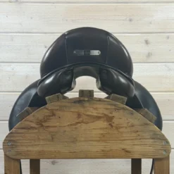 Used Voltaire Adelaide Monoflap Dressage Saddle 17.5/M -Royal Horse Outfitters 494 Cantle 25930.1752868199