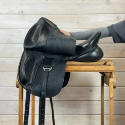 Used Trilogy Debbie McDonald Dressage Saddle 17/M -Royal Horse Outfitters 497 L Flap 45789.1754936889