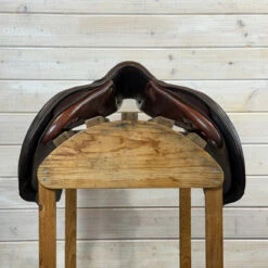 Used Bruno Delgrange Close Contact Jump Saddle 17/N -Royal Horse Outfitters 499 Front 58559.1754936386