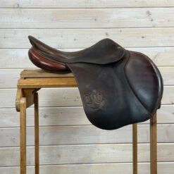 Used Bruno Delgrange Close Contact Jump Saddle 17/N -Royal Horse Outfitters 499 R Side 49735.1754936386