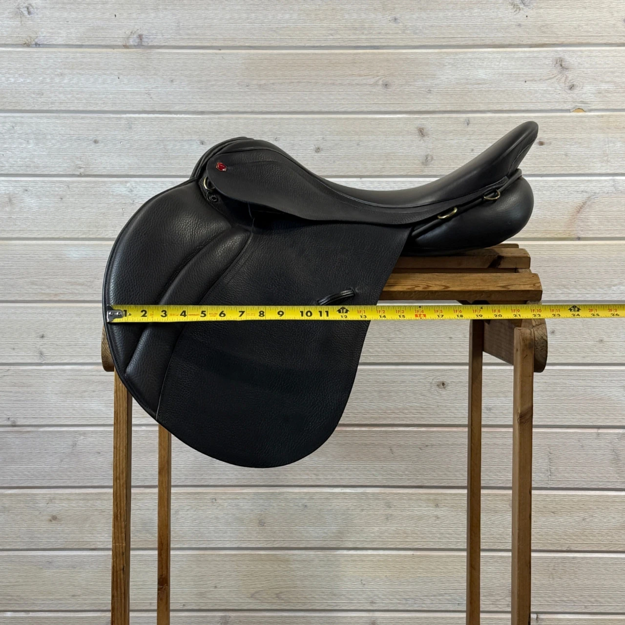 Used Albion Tzar GP Ultra Close Contact Saddle 18.5/MW 6 Used Albion Tzar GP Ultra Close Contact Saddle 18.5/MW - Image 4