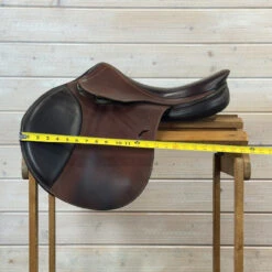 Used Antares Close Contact Saddle 17/M -Royal Horse Outfitters 512 Flap Width 15961.1758752425
