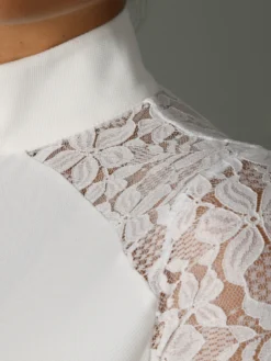 Aubrion Ambel Lace SS Show Shirt 10 Aubrion Ambel Lace SS Show Shirt -Royal Horse Outfitters ambel lace show ss white front detail lifestyle 10207 aubrion 96721.1716598257