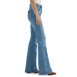 Wrangler Retro Bailey Jordyn Trouser Jeans 10 Wrangler Retro Bailey Jordyn Trouser Jeans -Royal Horse Outfitters bailey hr trouser jordyn wash side 112364626 wrangler 16361.1749138057