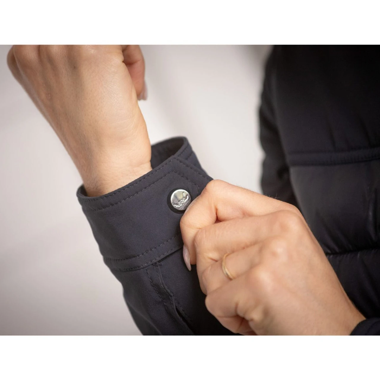 PÉNÉLOPE Pénélope Edelweiss Navy Quilted Jacket 6 PÉNÉLOPE Pénélope Edelweiss Navy Quilted Jacket - Image 4