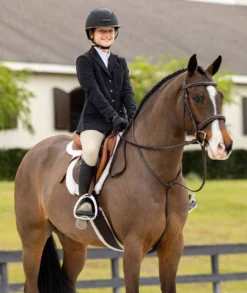 LeMieux Merino+ Hunter Saddle Pad -Royal Horse Outfitters merino hunter white lifestyle IT04869 lemieux 98536.1720831891