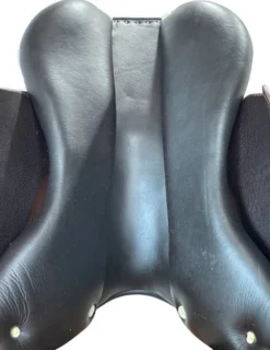 Signature By Antarès Jumping Saddle Calf Lined -Royal Horse Outfitters signature jump calf tobacco channel SIGOBSC V antares 70019.1684789980